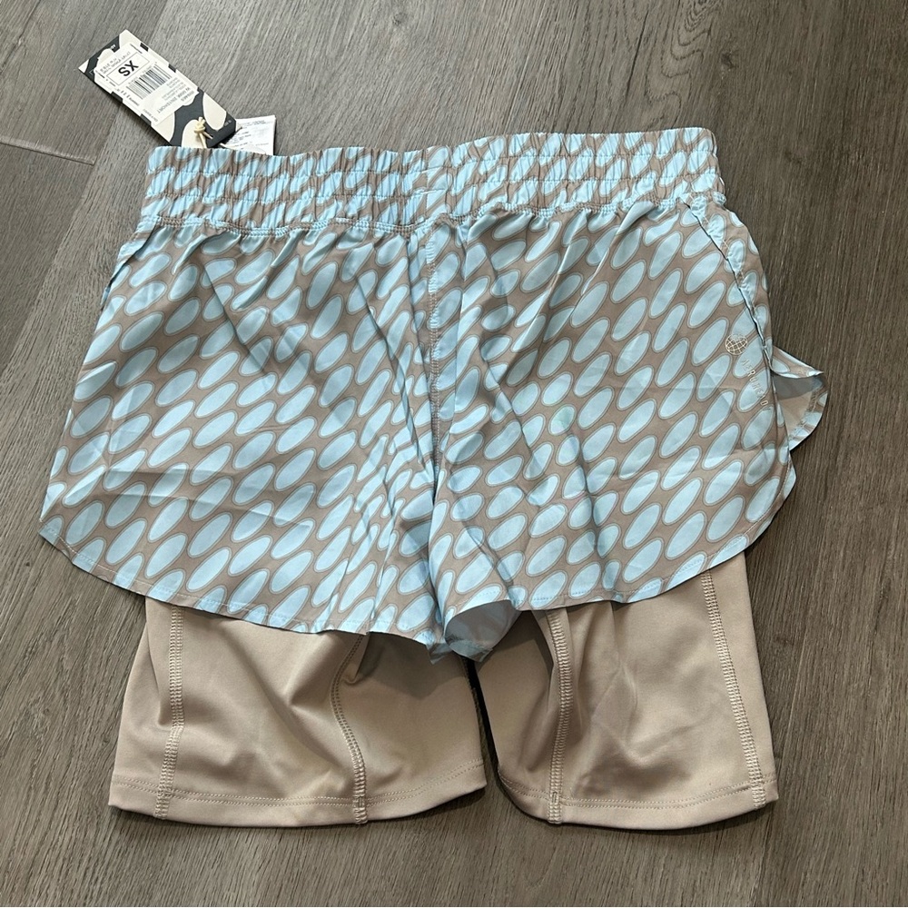 NWT Adidas Women's Running 2 in 1 shorts Size Xs Marimekko Reflective Blue Beige - Picture 2 of 11